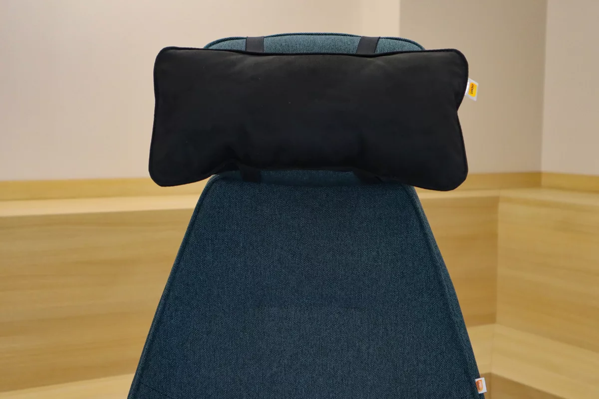 69849323a5dc932ac76a694faccfab5ca482a6fa_Coussin_ergoexpert_soutien_cervicales_face_RVB_1200X800.jpg Coussin ErgoExpert pour soutien cervical - Limite les douleurs au travail