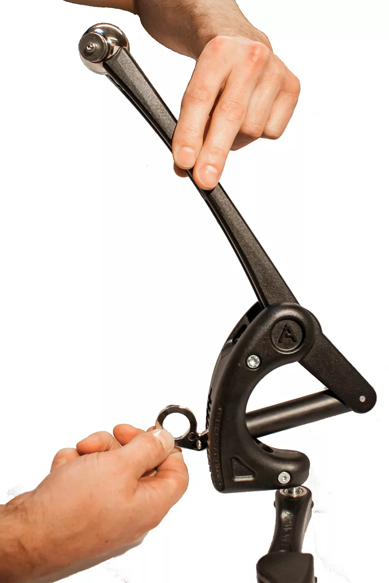 a28d513ac56d9515c9825dcddf5d98dc43a9579e_Bras_Edero_Reglage_Assistance_72dpi_800x1200.jpg Support de bras Edero - Soulager les douleurs au travail