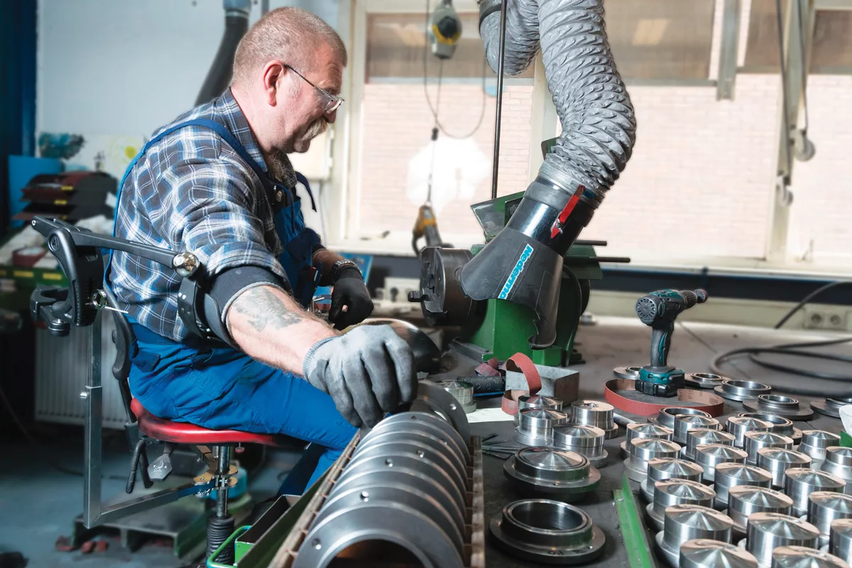 b20c00c7dc090cf403ed26f905e79a2a2be90732_Edero_atelier_2_72dpi_1200x800.jpg Support de bras Edero - Réduire les risques de Troubles Musculosquelettiques